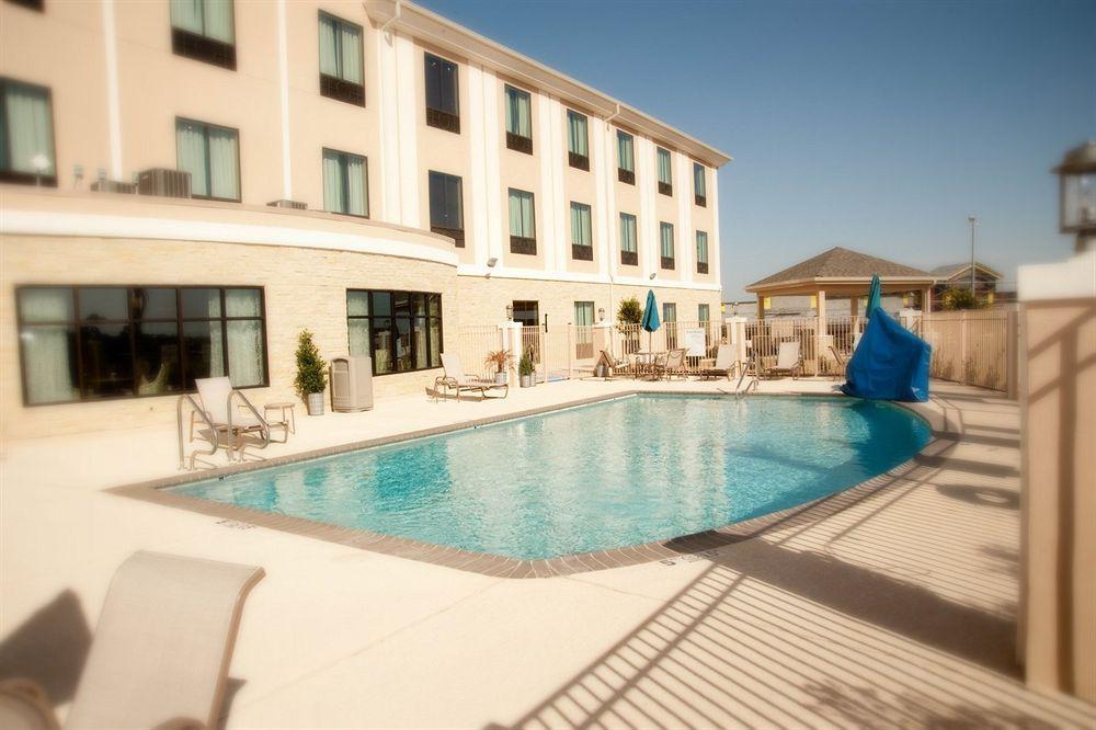 Holiday Inn Express And Suites Schulenburg By Ihg Экстерьер фото
