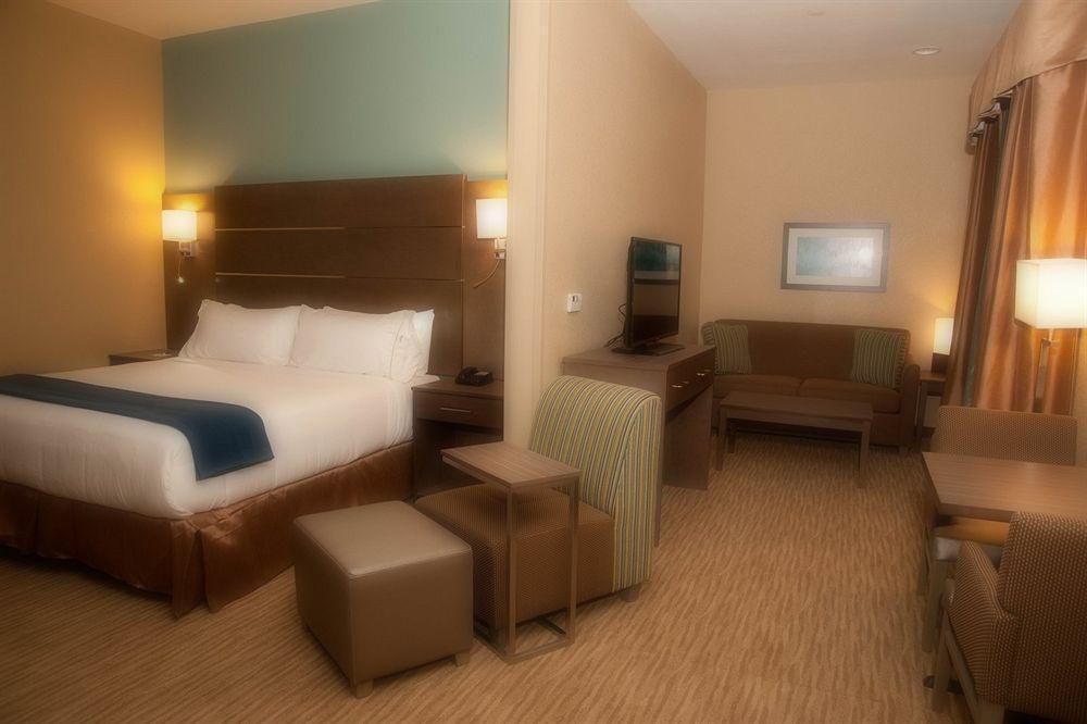 Holiday Inn Express And Suites Schulenburg By Ihg Экстерьер фото